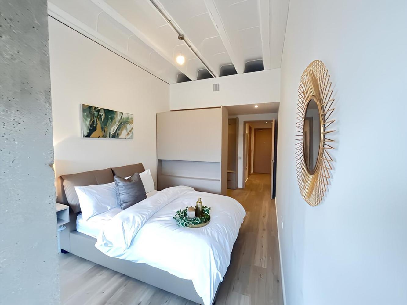 1Br Luxury Flat At Train Station - Long Stays Welcome - Just Ask ميلتون كينيز المظهر الخارجي الصورة